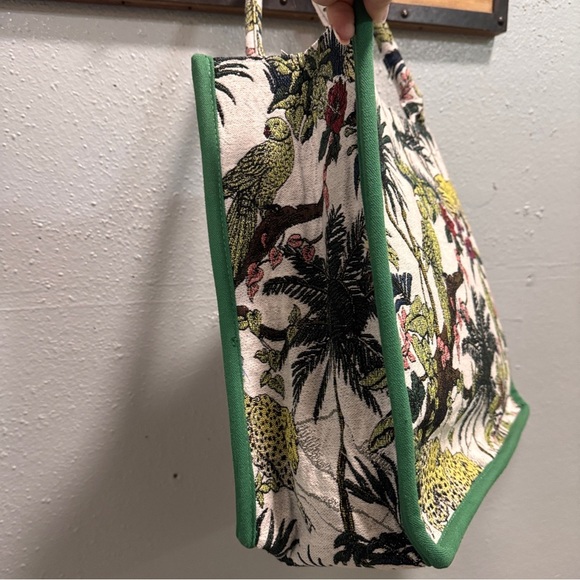 VIRAL America & Beyond Safari Beaded Tote Bag - Multicolor - Picture 9 of 13